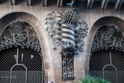 Gaudi_Facade.jpg